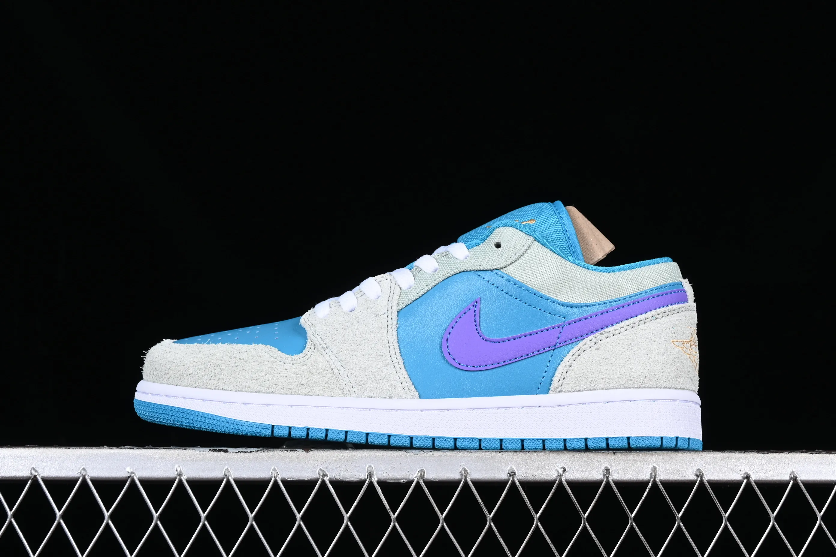 All categories Air Jordan Jordan series basketball shoes Air Jordan 1 Low Z version Air Jordan 1 Low AJ1 Joe 1 low-top cultural and casual sneakers DX4334-300